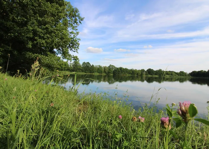 In Herrlicher Teichlandschaft Apartamento